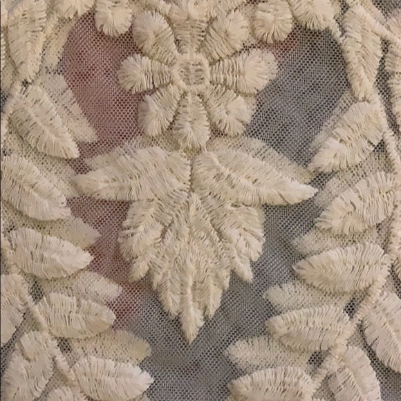 Express Knit Shirt - Size L - Picture 3 of 3